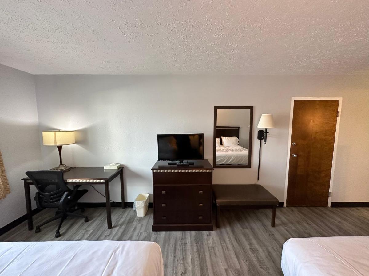 I65 Studio Suites Scottsburg Kültér fotó